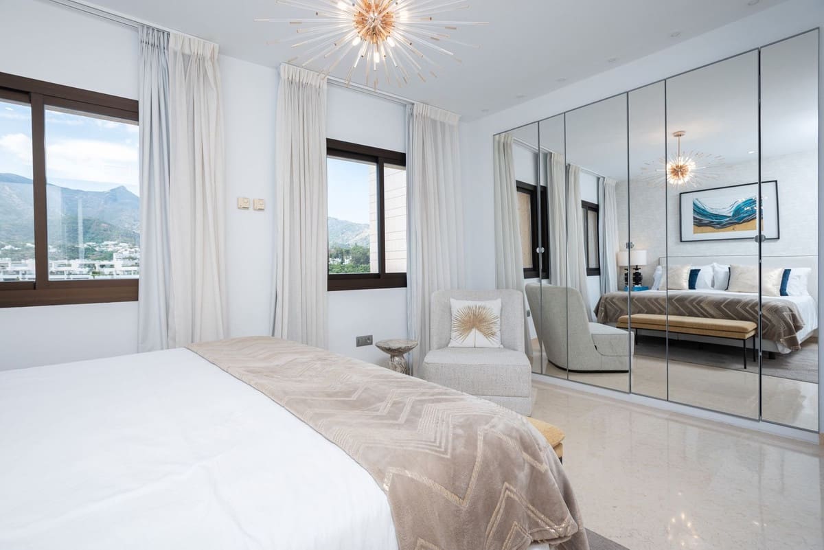 2 Zimmer Strandapartment zu verkaufen in Marbella mit Pool Garage - 1.190.000 € (Ref: 10174270)