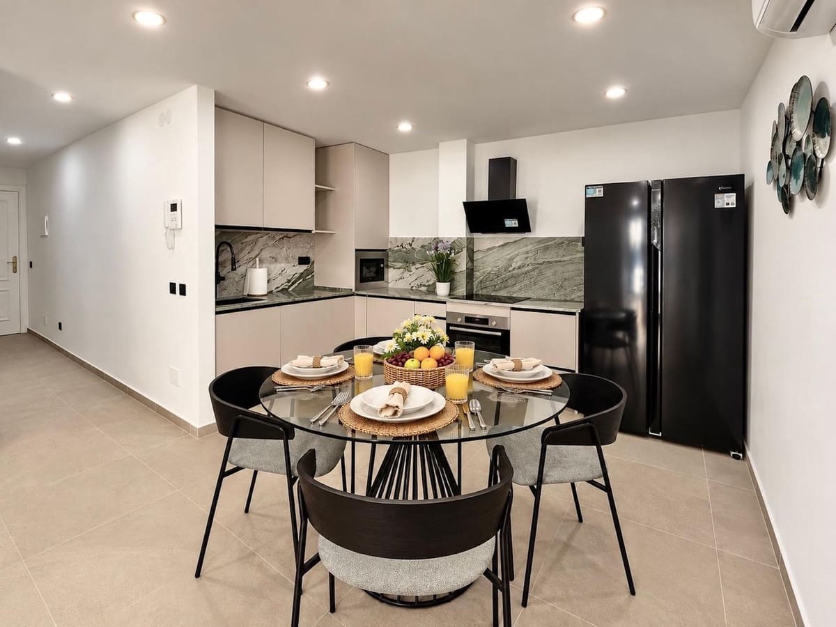 2 Zimmer Strandapartment zu verkaufen in Fuengirola mit Garage - 485.000 € (Ref: 10183933)