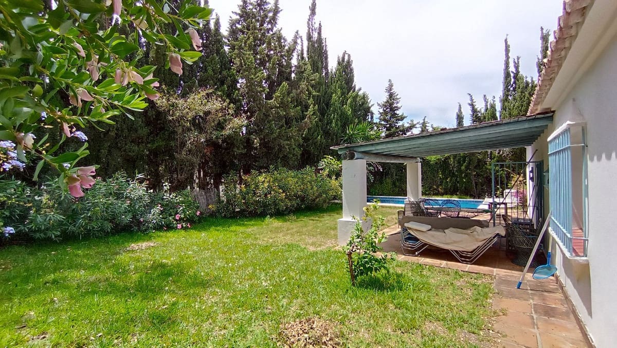 4 soverom Villa til salgs i Artola med svømmebasseng garasje - € 925 000 (Ref: 7679479)