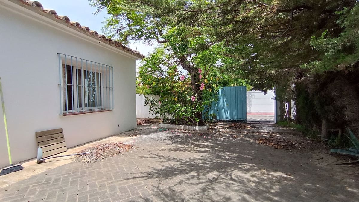 4 soverom Villa til salgs i Artola med svømmebasseng garasje - € 925 000 (Ref: 7679479)