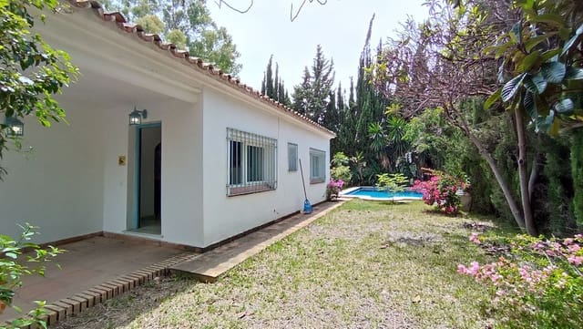 4 sypialnia Willa na sprzedaż w Artola, Marbella z basenem garażem - 925 000 € (Ref: 7679479)