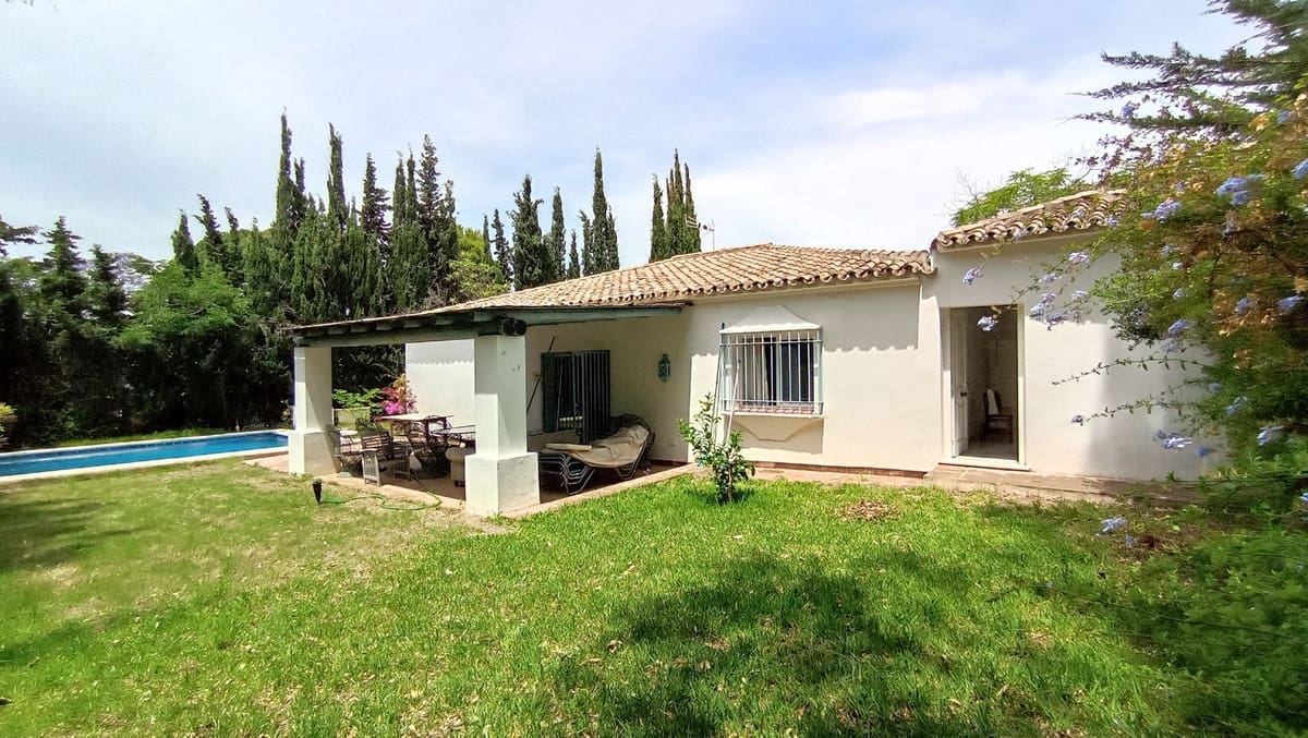 4 soverom Villa til salgs i Artola med svømmebasseng garasje - € 925 000 (Ref: 7679479)