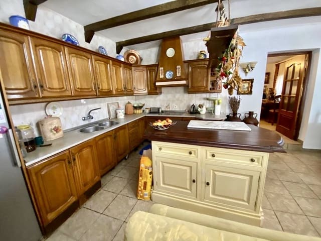 3 soveværelse Finca/Landehus til salg i San Martin del Tesorillo med garage - € 600.000 (Ref: 7868801)