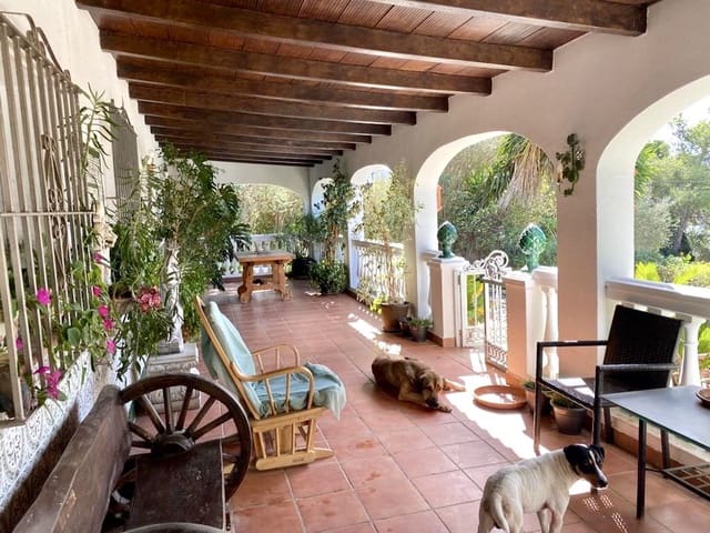 3 chambre Finca/Maison de Campagne à vendre à San Martin del Tesorillo avec garage - 600 000 € (Ref: 7868801)