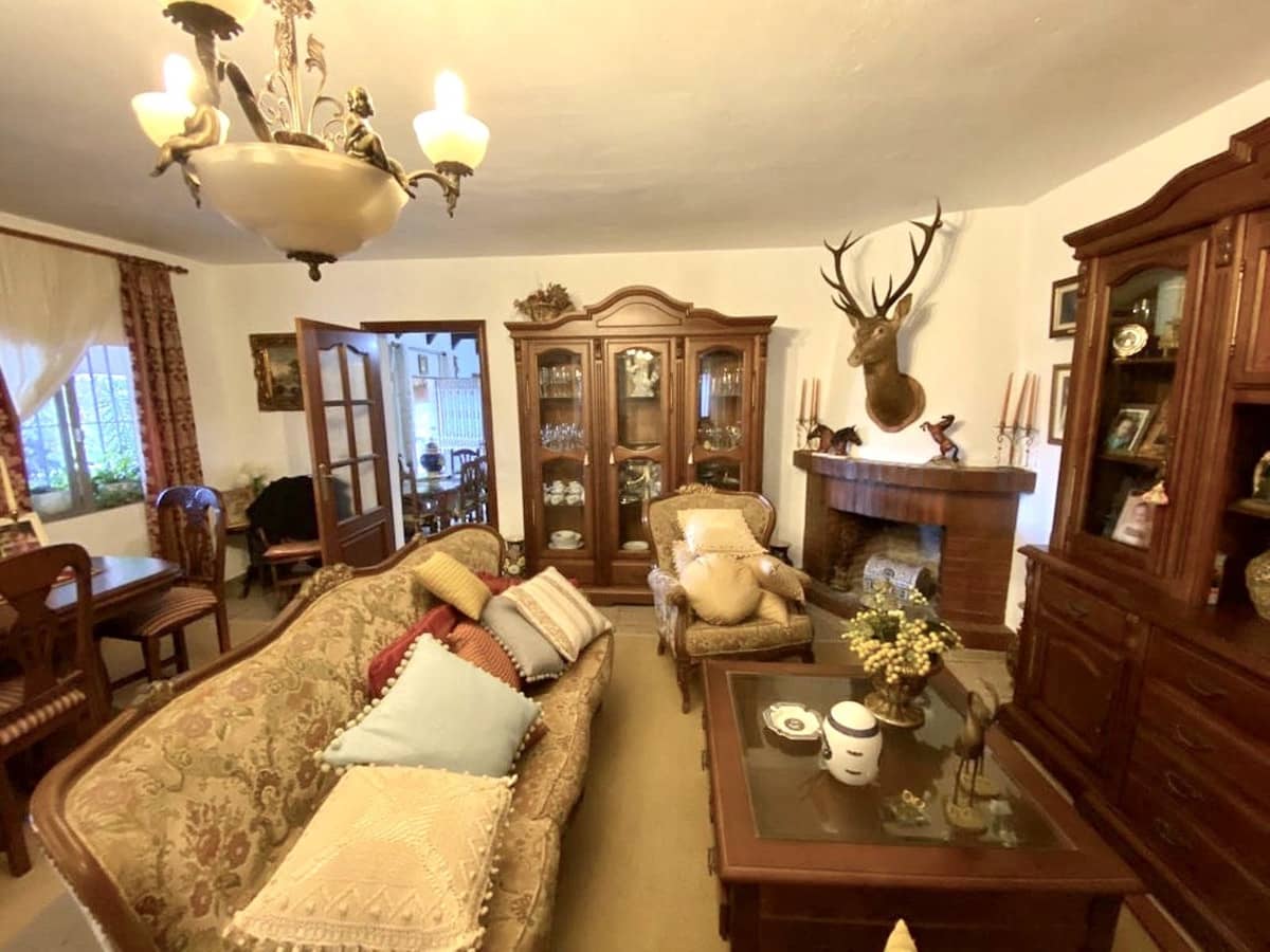 3 bedroom Finca/Country House for sale in San Martin del Tesorillo with garage - € 600,000 (Ref: 7868801)