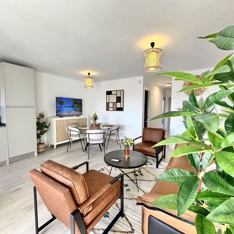 2 soveværelse Strandlejlighed til salg i Calahonda, Mijas med garage - € 385.000 (Ref: 8292250)