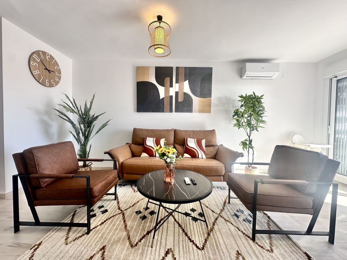 2 bedroom Beach Apartment for sale in Calahonda with garage - € 385,000 (Ref: 8292250)