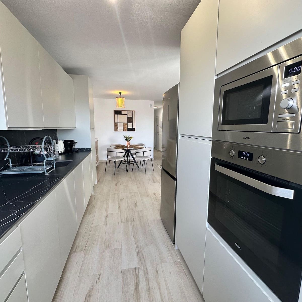 Apartamento Playa de 2 habitaciones en Calahonda en venta con garaje - 409.500 € (Ref: 8292250)