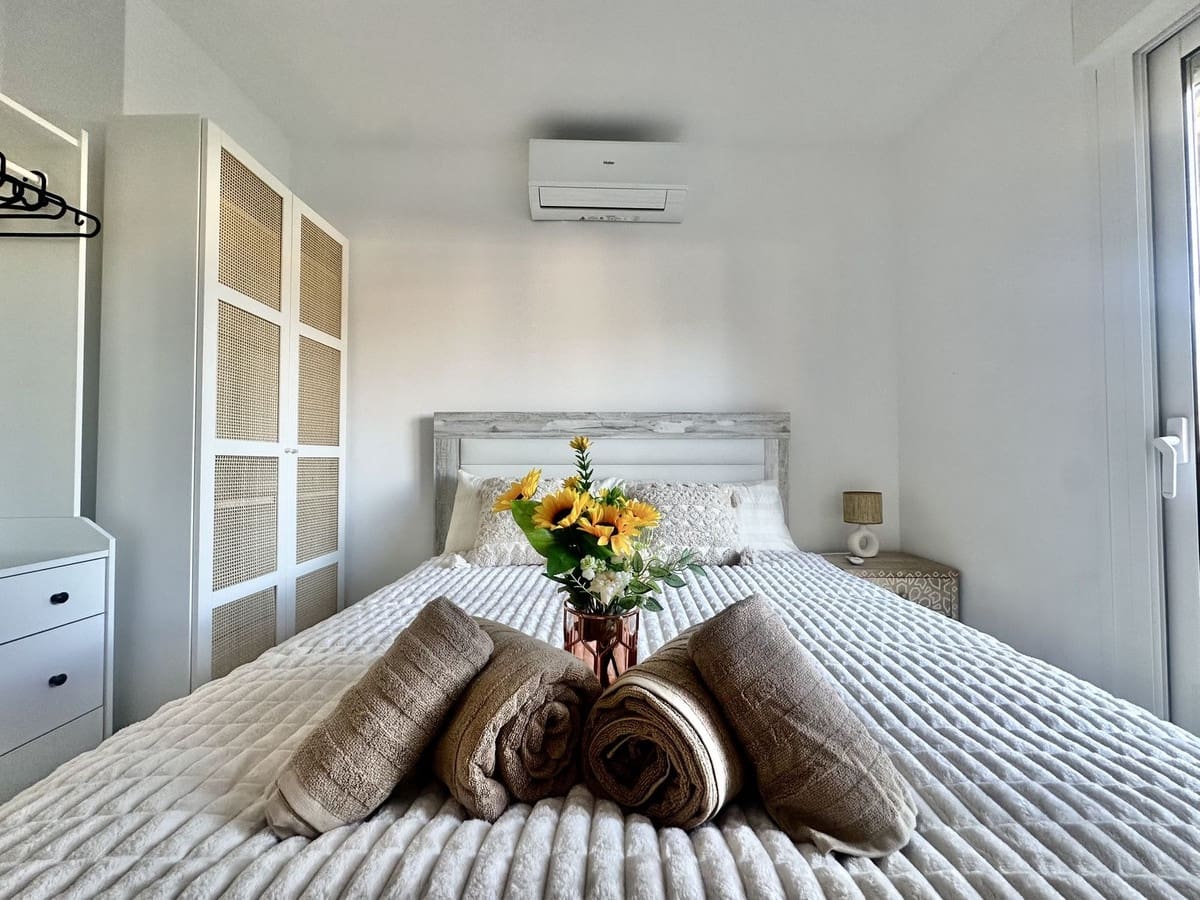 Apartamento Playa de 2 habitaciones en Calahonda en venta con garaje - 409.500 € (Ref: 8292250)