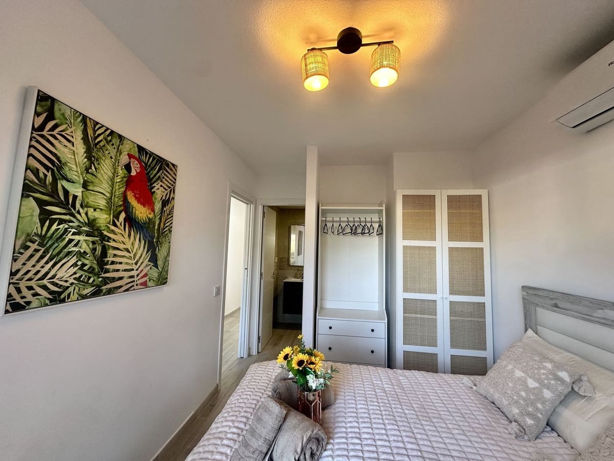 Apartamento Playa de 2 habitaciones en Calahonda en venta con garaje - 409.500 € (Ref: 8292250)