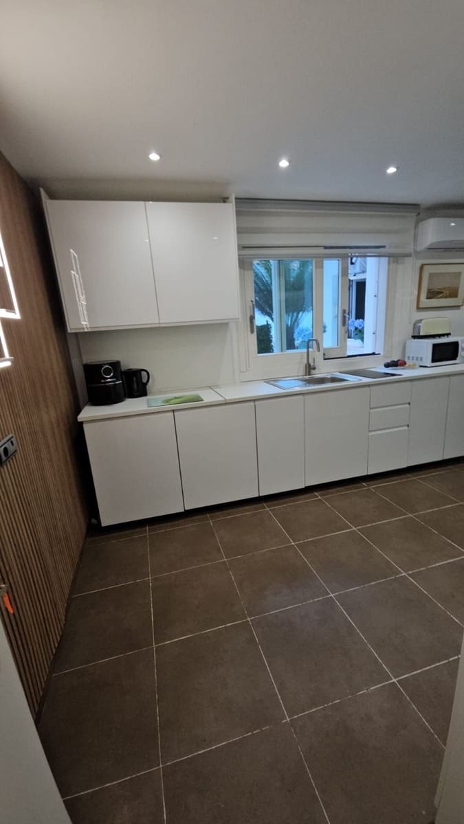 Chalet de 4 habitaciones en Calahonda en venta con piscina garaje - 899.000 € (Ref: 8488252)