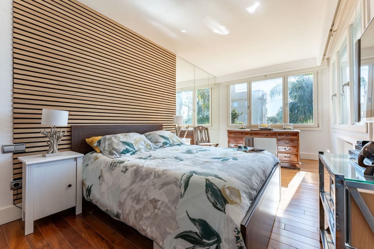 Chalet de 4 habitaciones en Calahonda en venta con piscina garaje - 899.000 € (Ref: 8488252)