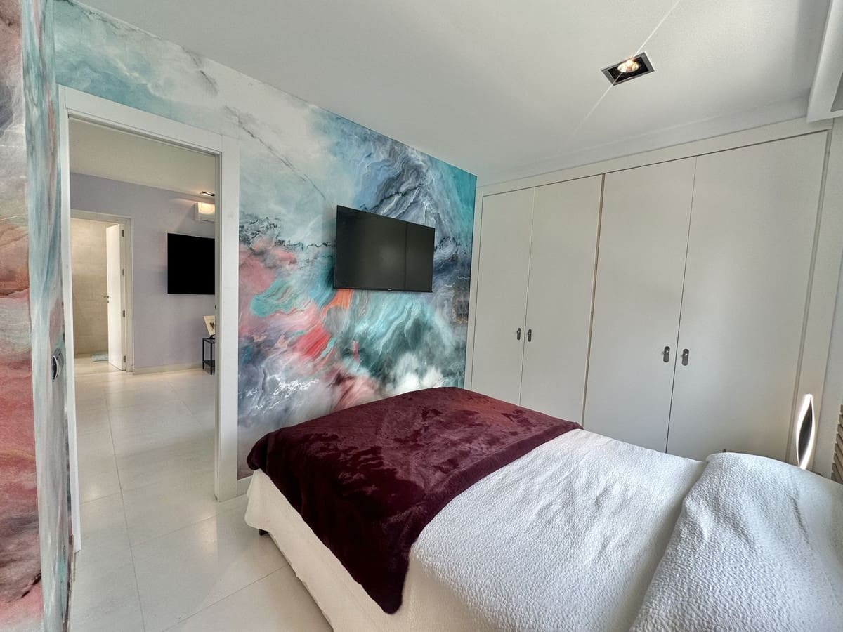 Chalet de 4 habitaciones en Calahonda en venta con piscina garaje - 899.000 € (Ref: 8488252)