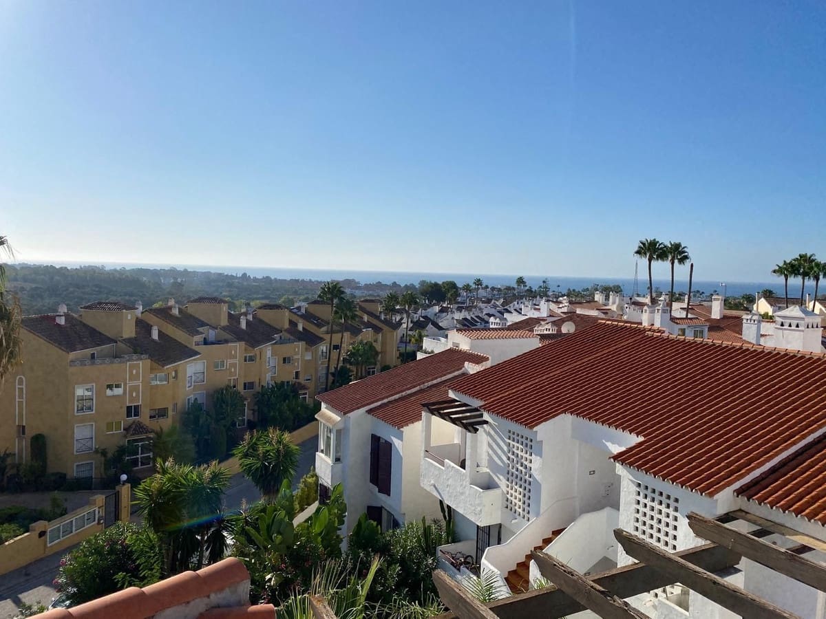 2 bedroom Penthouse for sale in Bel-Air with pool garage - € 314,500 (Ref: 8528517)