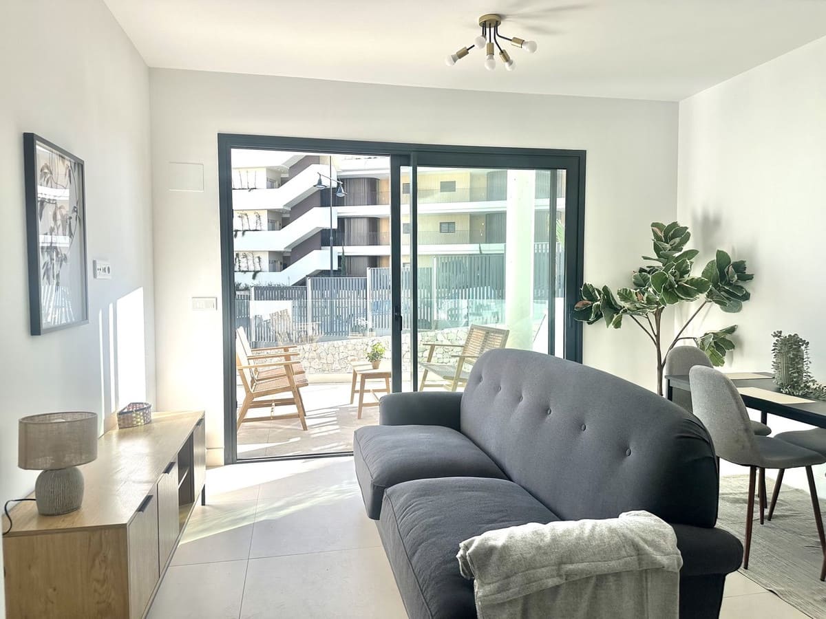 2 soverom Leilighet til salgs i Fuengirola med svømmebasseng garasje - € 509 000 (Ref: 8678787)