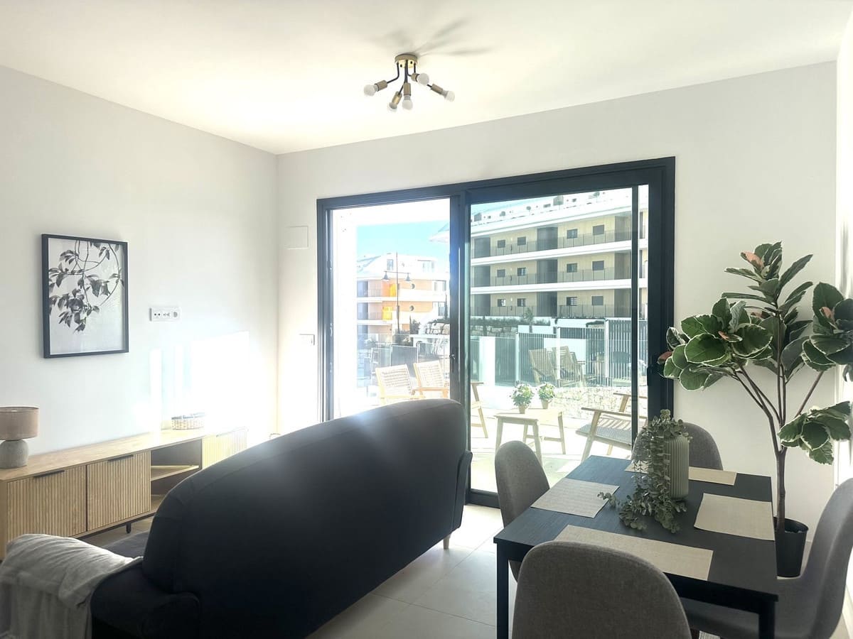 2 soverom Leilighet til salgs i Fuengirola med svømmebasseng garasje - € 509 000 (Ref: 8678787)