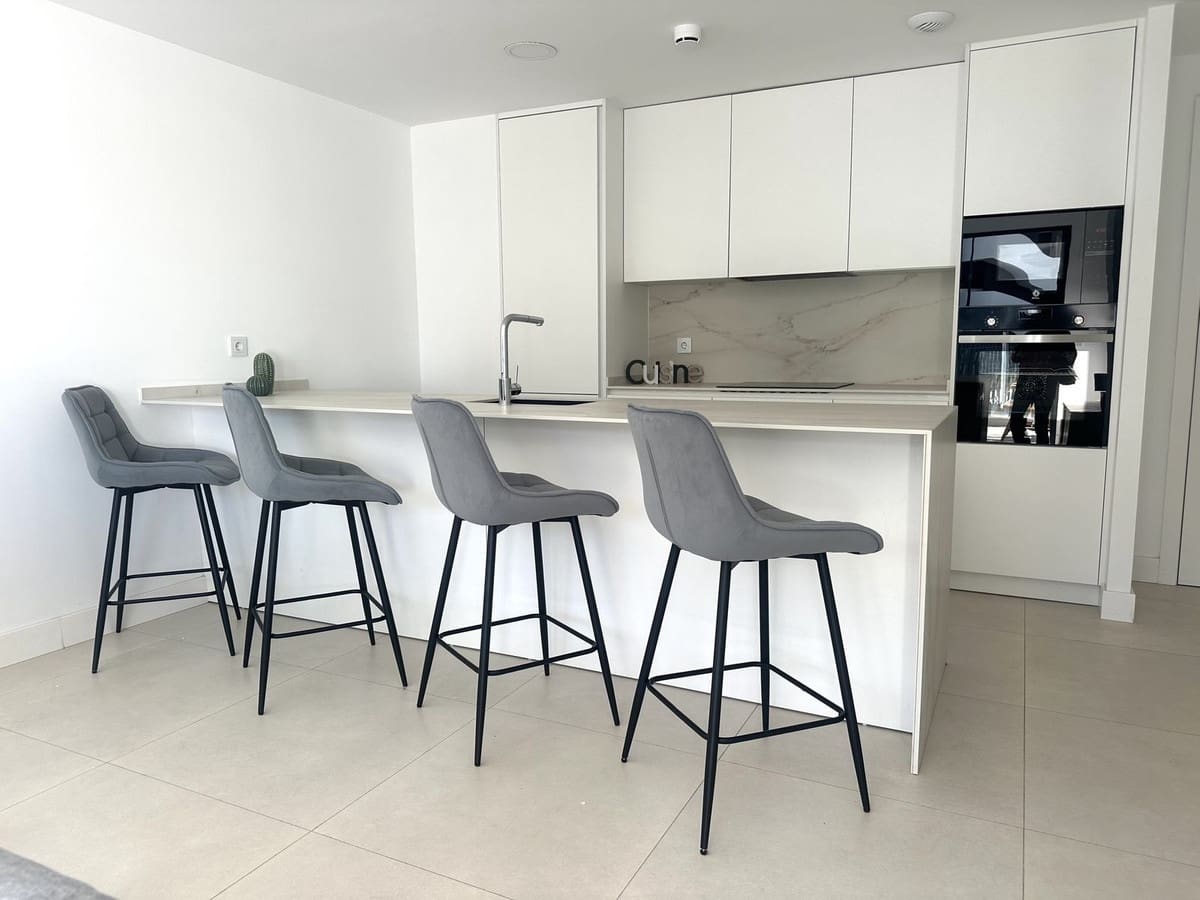 2 soverom Leilighet til salgs i Fuengirola med svømmebasseng garasje - € 509 000 (Ref: 8678787)