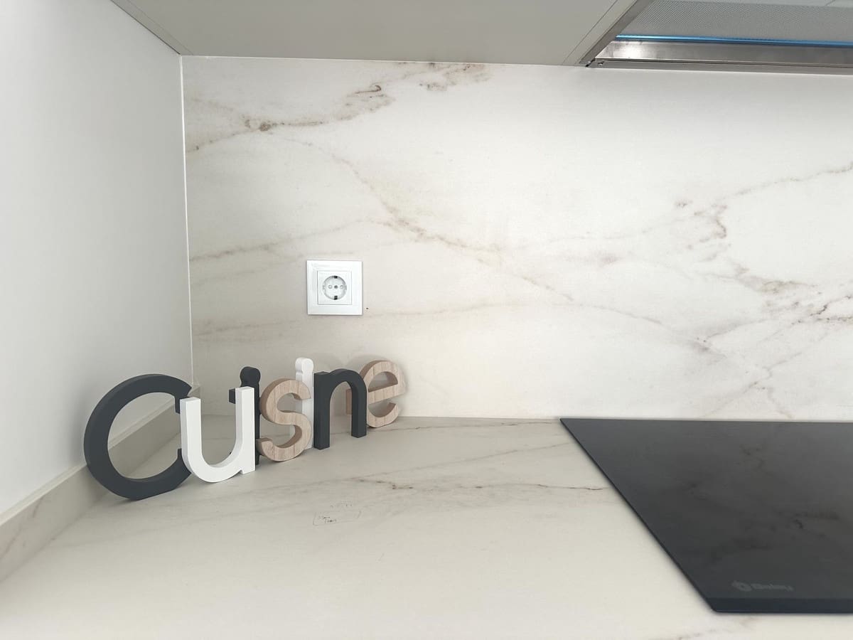 2 soverom Leilighet til salgs i Fuengirola med svømmebasseng garasje - € 509 000 (Ref: 8678787)