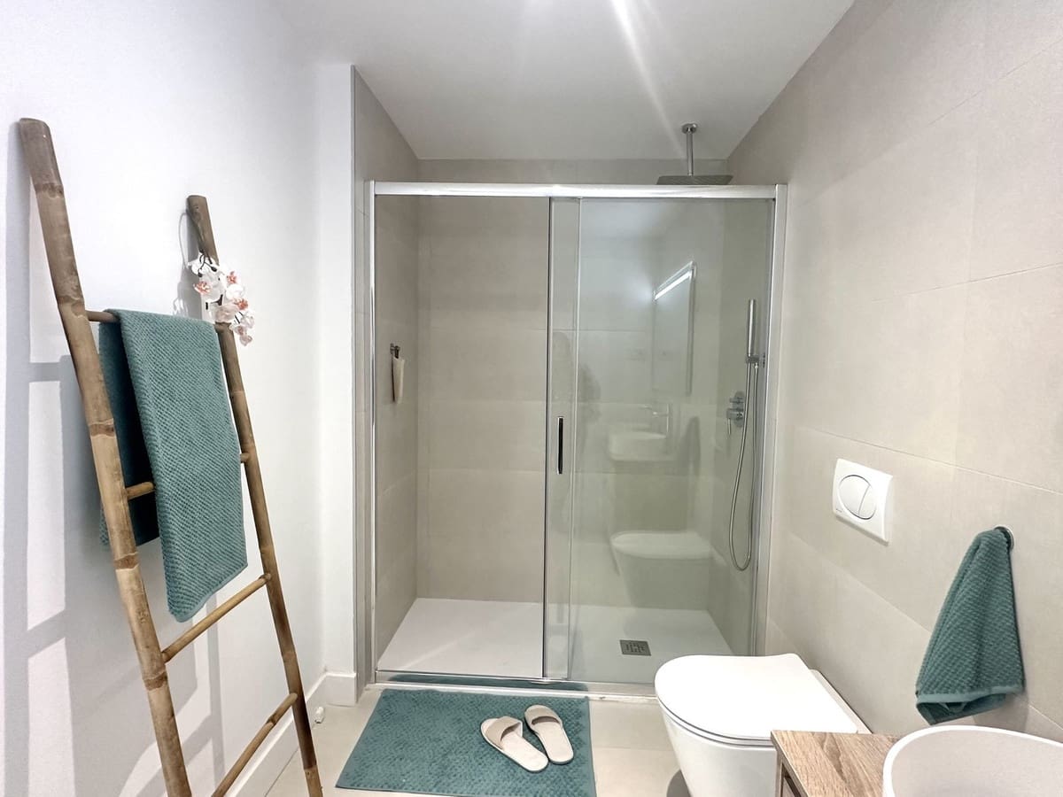 2 soverom Leilighet til salgs i Fuengirola med svømmebasseng garasje - € 509 000 (Ref: 8678787)