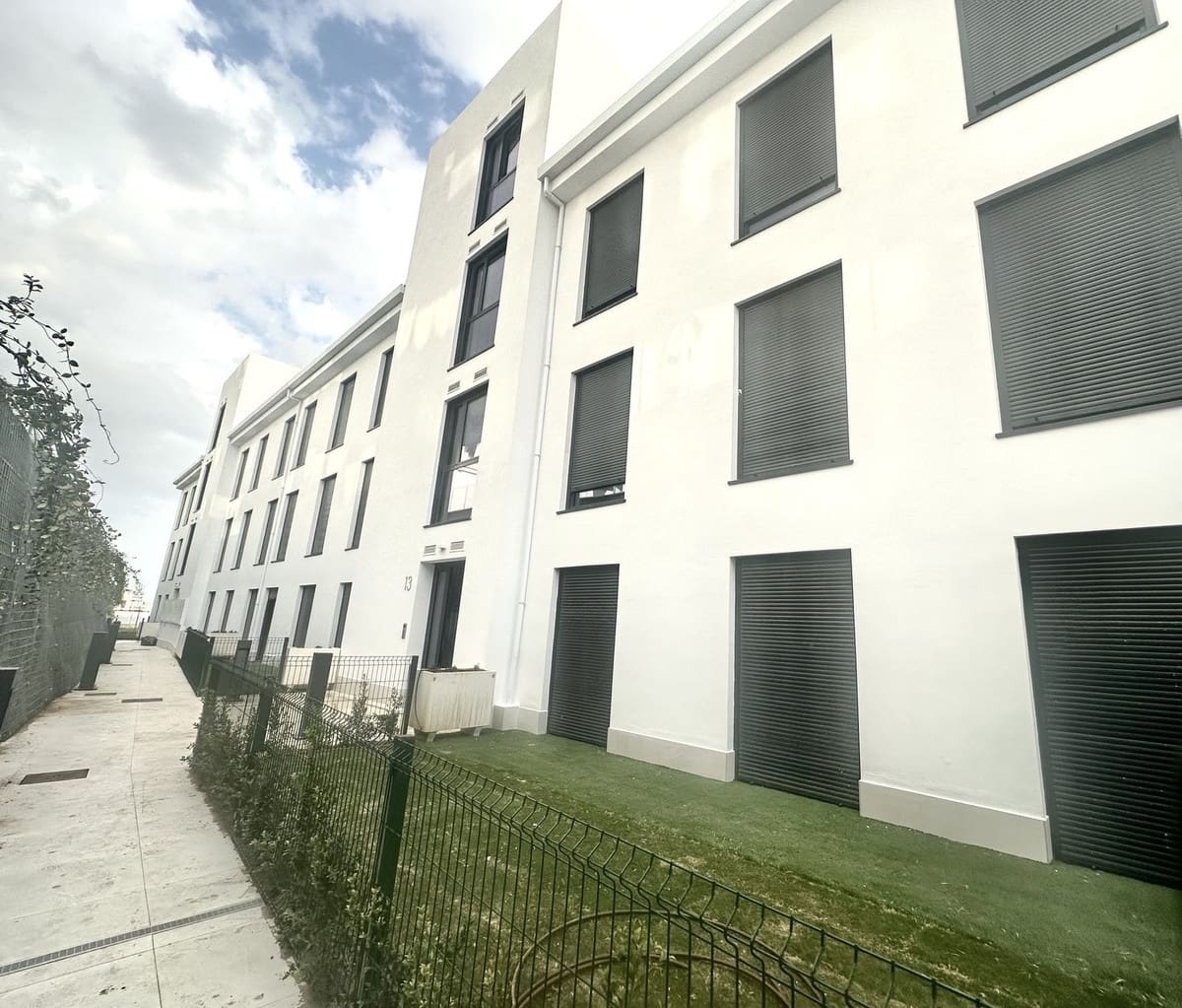 2 soverom Leilighet til salgs i Fuengirola med svømmebasseng garasje - € 509 000 (Ref: 8678787)