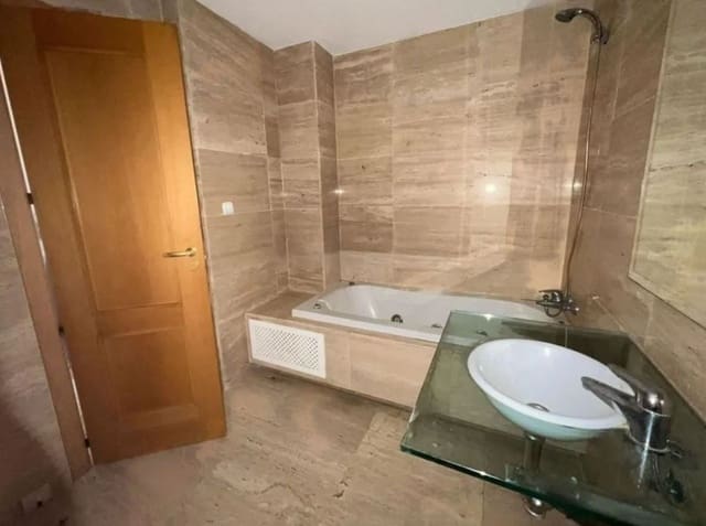 2 slaapkamer Penthouse te koop in Guadalmansa, Estepona met zwembad garage - € 650.000 (Ref: 8744504)