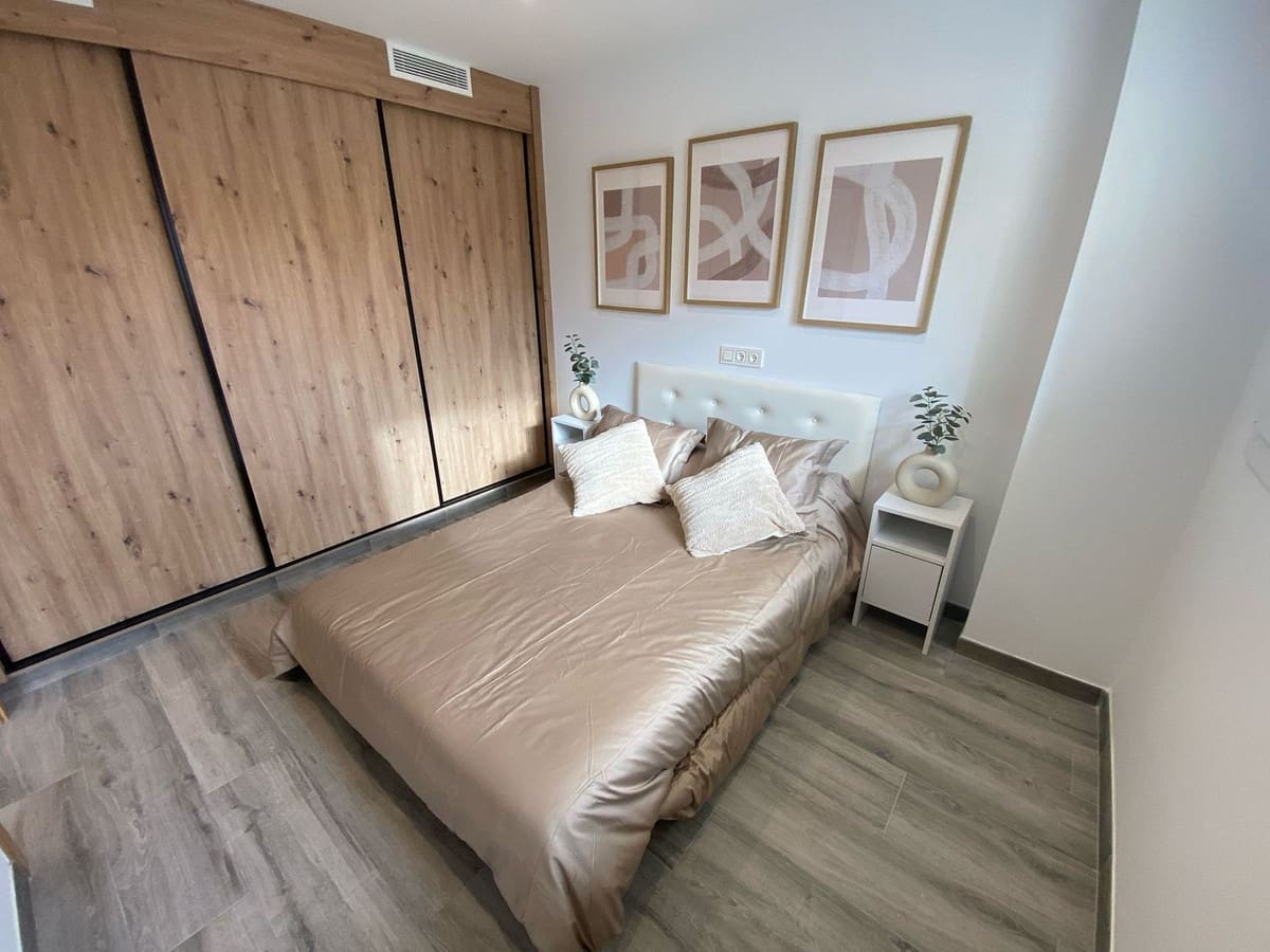 3 quarto Apartamento para venda em Estepona com piscina - 408 300 € (Ref: 8866692)