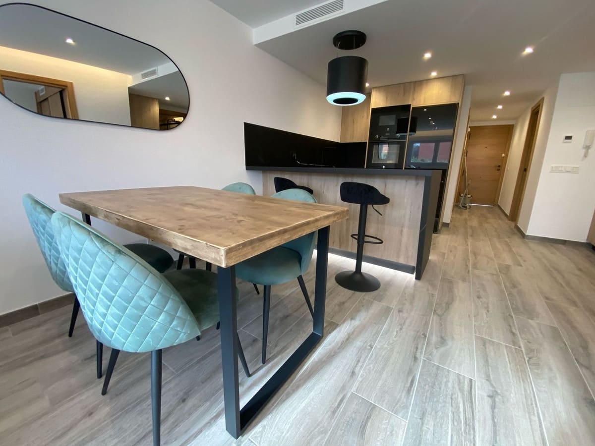 3 slaapkamer Appartement te koop in Estepona met zwembad - € 408.300 (Ref: 8866692)