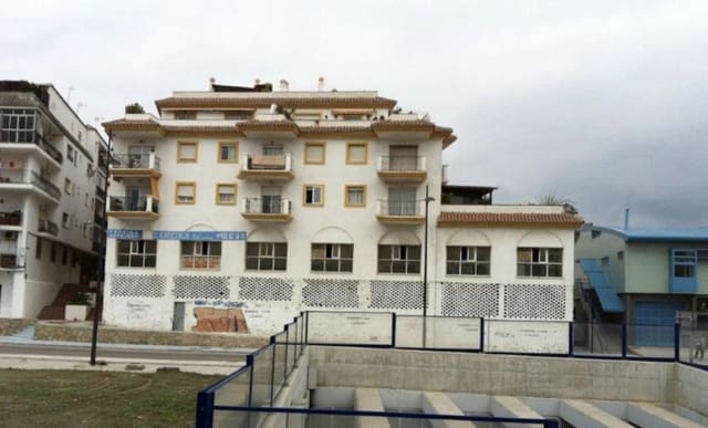 Apartamento de 14 habitaciones en San Pedro de Alcantara, Marbella en venta con garaje - 1.680.000 € (Ref: 8906141)