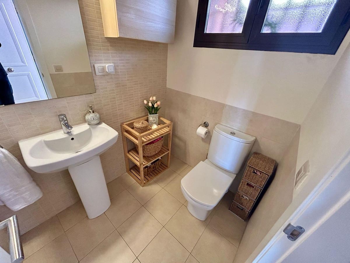 3 bedroom Townhouse for sale in Benalmadena with pool garage - € 795,000 (Ref: 8940995)