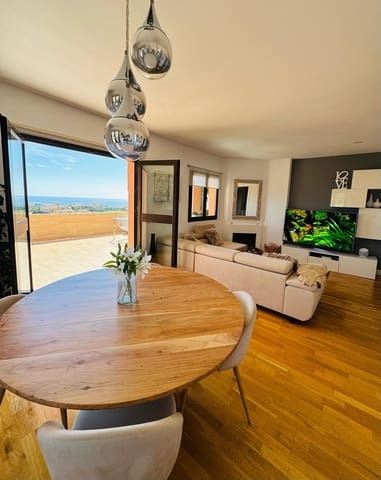 3 sypialnia Dom na sprzedaż w Benalmádena z basenem garażem - 795 000 € (Ref: 8940995)