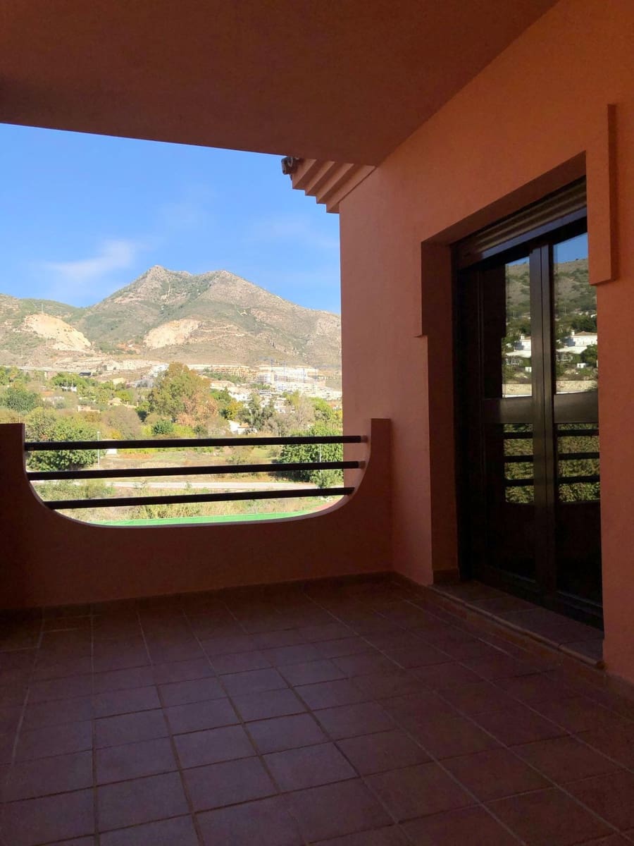3 bedroom Townhouse for sale in Benalmadena with pool garage - € 795,000 (Ref: 8940995)