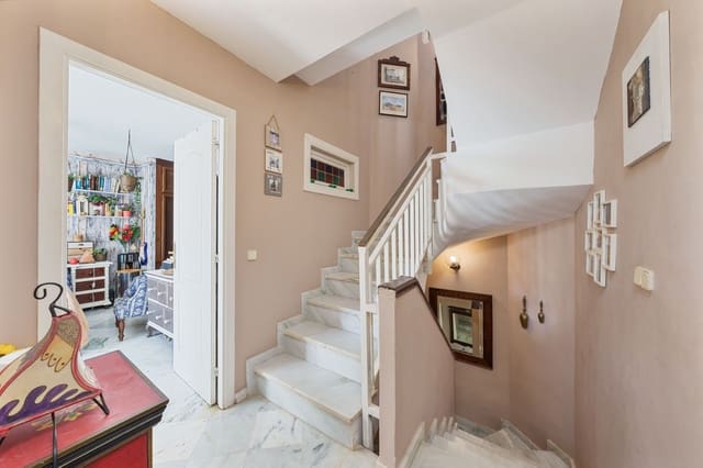 3 makuuhuone Paritalo myytävänä paikassa Marbella mukana uima-altaan - 790 000 € (Ref: 8983857)