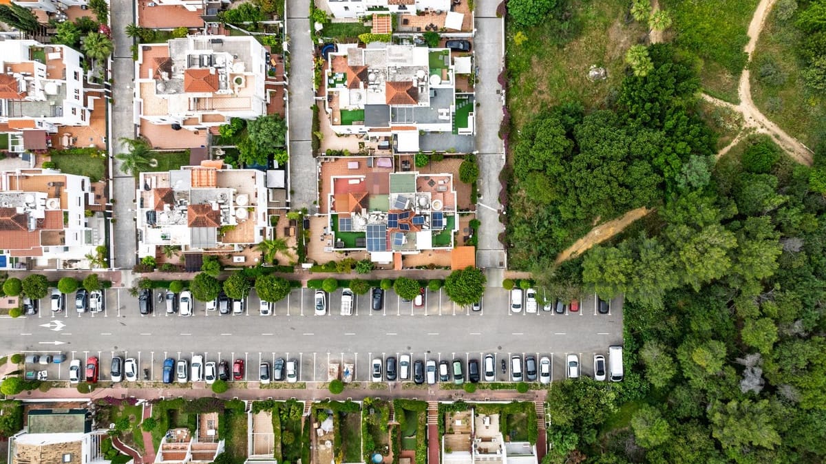 3 soverom Kjedet enebolig til salgs i Marbella med svømmebasseng - € 790 000 (Ref: 8983857)