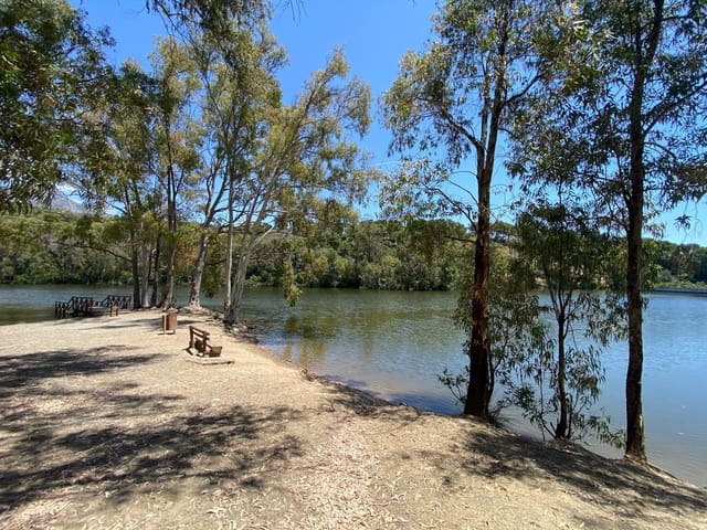 2 soveværelse Semi-Rækkehus til salg i Nueva Andalucia, Marbella med swimmingpool garage - € 720.000 (Ref: 9004173)