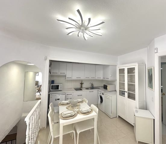 2 soveværelse Lejlighed til salg i Calahonda, Mijas - € 270.000 (Ref: 9041083)