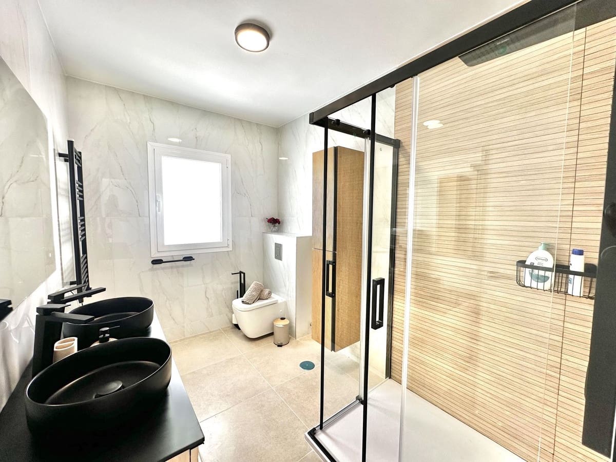 3 soveværelse Villa til salg i El Chaparral med swimmingpool garage - € 1.800.000 (Ref: 9064475)