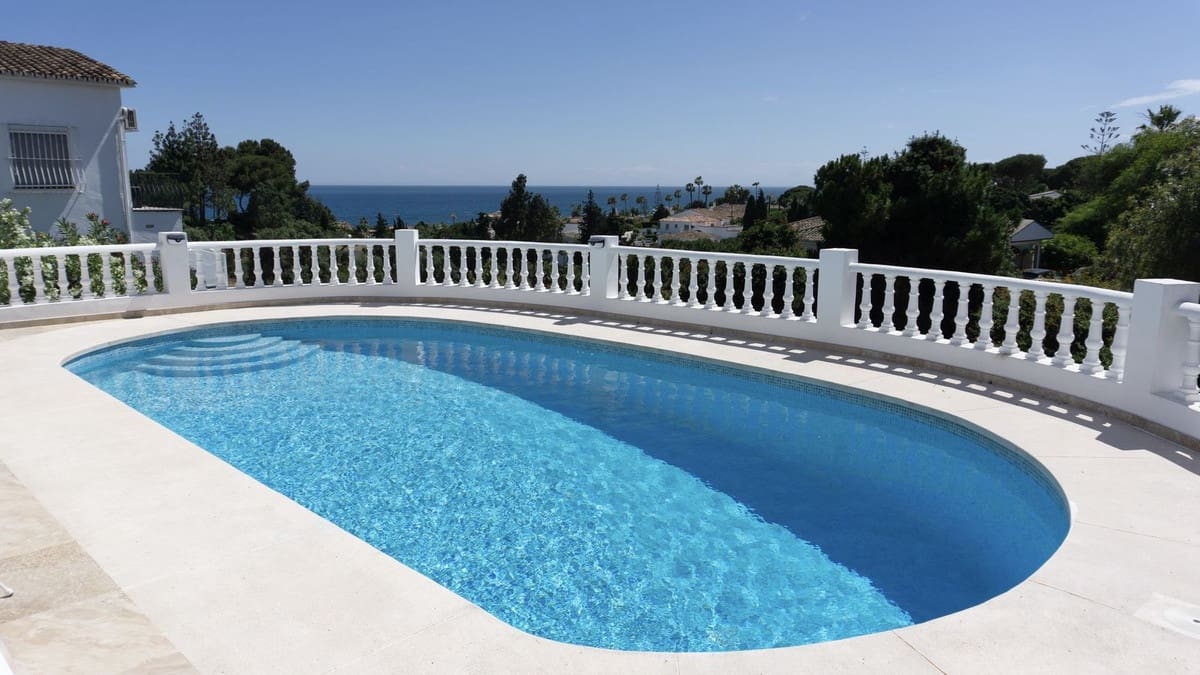 3 soveværelse Villa til salg i El Chaparral med swimmingpool garage - € 1.800.000 (Ref: 9064475)