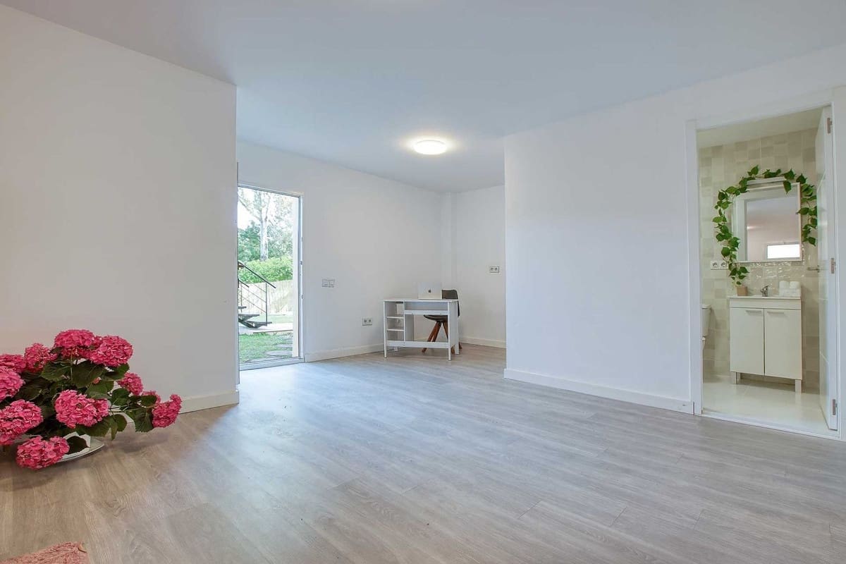 4 sypialnia Willa na sprzedaż w Benahavis z basenem garażem - 679 000 € (Ref: 9064476)