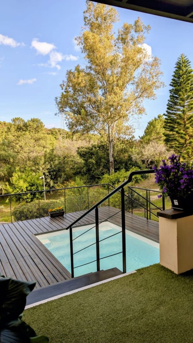 4 sypialnia Willa na sprzedaż w Benahavis z basenem garażem - 679 000 € (Ref: 9064476)