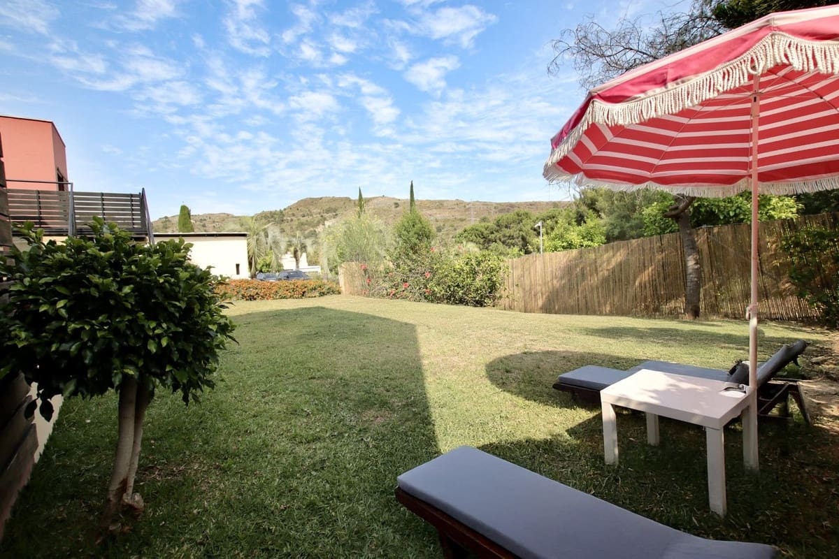 4 sypialnia Willa na sprzedaż w Benahavis z basenem garażem - 679 000 € (Ref: 9064476)