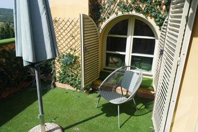4 sypialnia Dom na kwatery wakacyjne w Sotogrande, San Roque z basenem garażem - 3 150 € (Ref: 9097744)