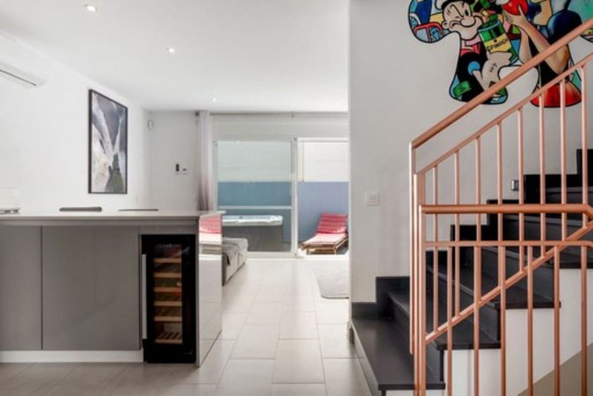 4 sovrum Hus till salu i Estepona med garage - 795 000 € (Ref: 9100129)