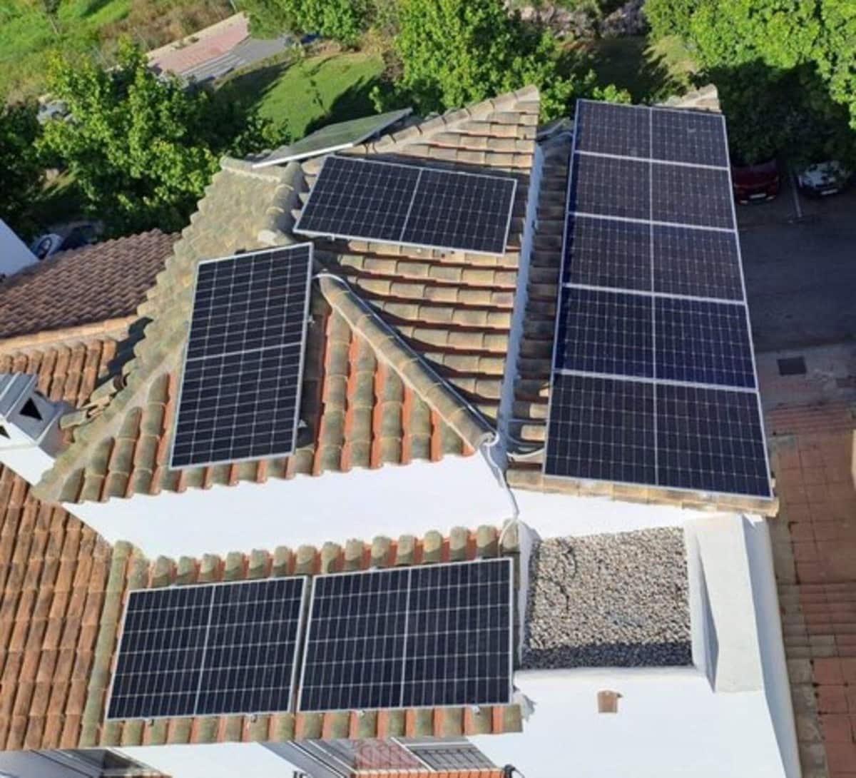 4 sovrum Hus till salu i Estepona med garage - 795 000 € (Ref: 9100129)