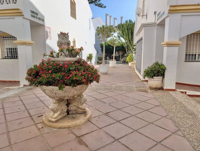 3 soveværelse Lejlighed til salg i Calahonda, Mijas med swimmingpool garage - € 479.000 (Ref: 9111232)