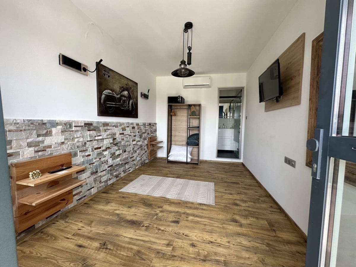 16 bedroom Villa for sale in El Chaparral with pool garage - € 3,500,000 (Ref: 9168195)