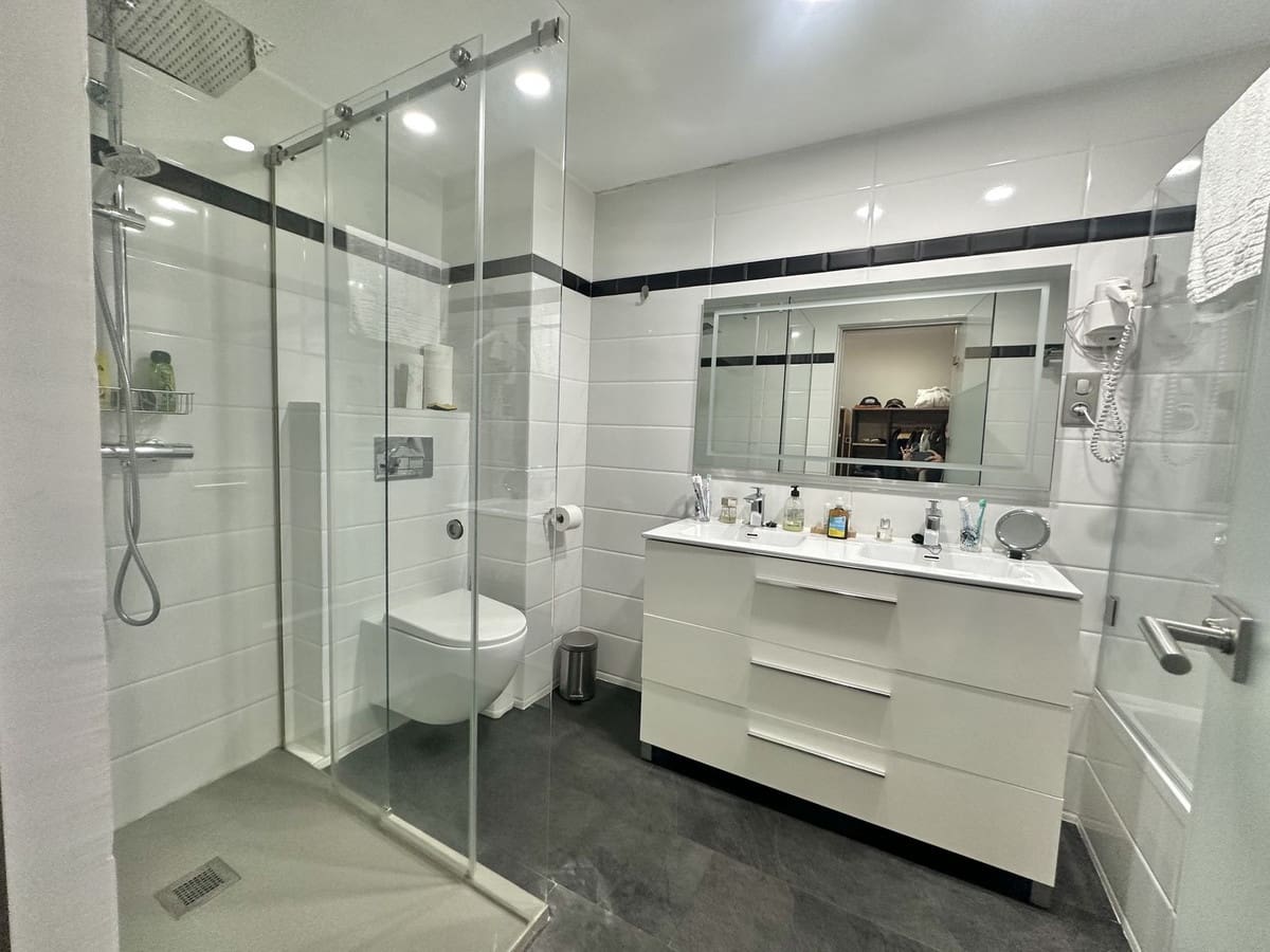 16 bedroom Villa for sale in El Chaparral with pool garage - € 3,500,000 (Ref: 9168195)