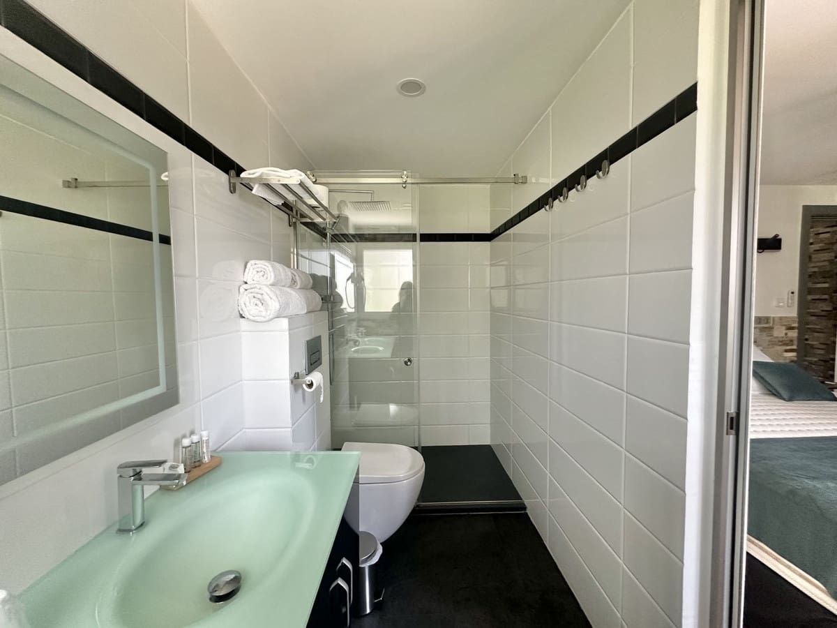 16 bedroom Villa for sale in El Chaparral with pool garage - € 3,500,000 (Ref: 9168195)