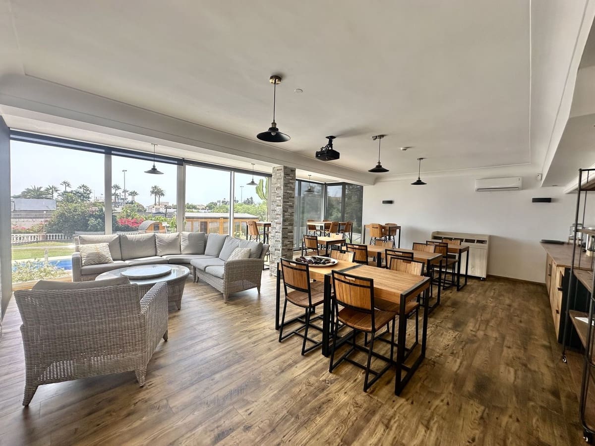 16 bedroom Villa for sale in El Chaparral with pool garage - € 3,500,000 (Ref: 9168195)