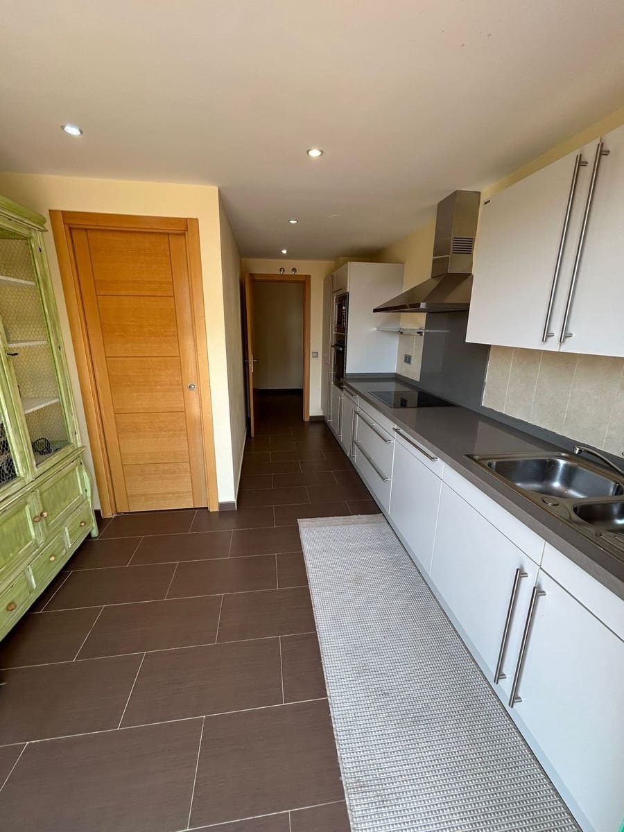 2 bedroom Apartment for sale in New Golden Mile with pool garage - € 400,000 (Ref: 9180833)