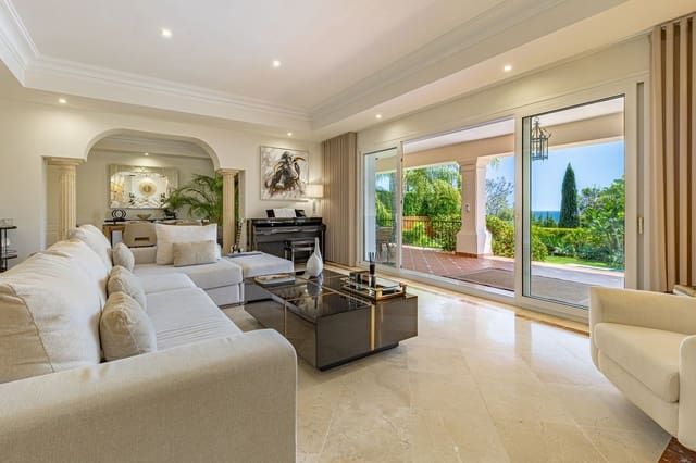 6 bedroom Villa for sale in Benahavís with pool garage - € 3,250,000 (Ref: 9186089)